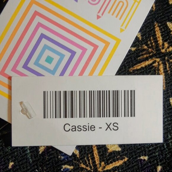 LuLaRoe Black with Green, Gold Stars Geometric Pattern Cassie Skirt Size XS NWT - Picture 5 of 5